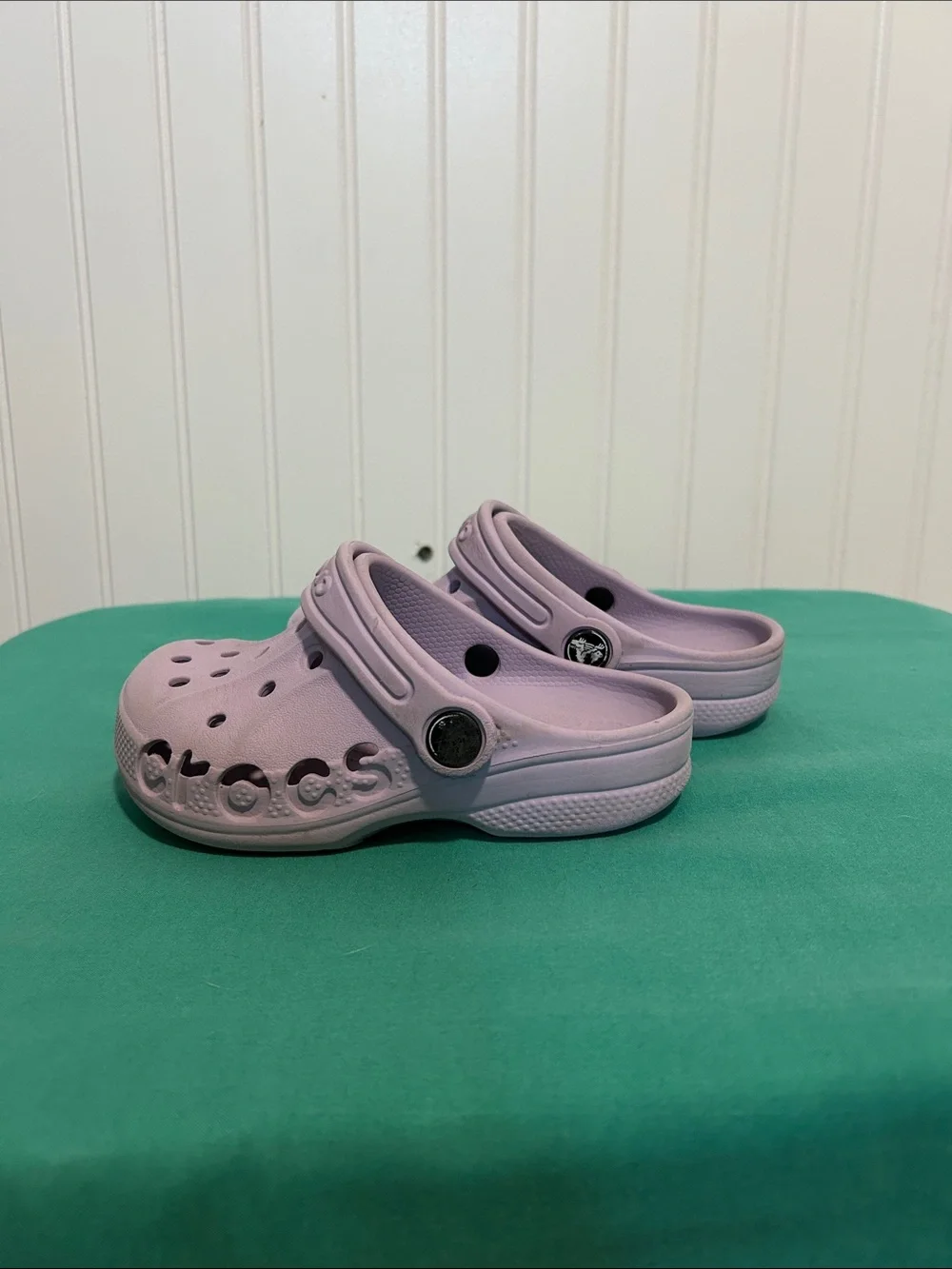 CROCS Kids Classic Clog in Light Lavender Sz: c10